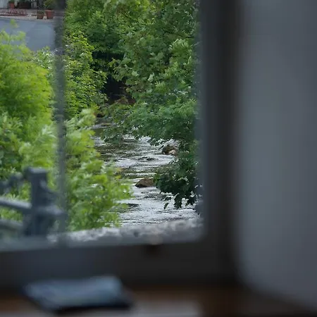 The Racehorses 3* Kettlewell