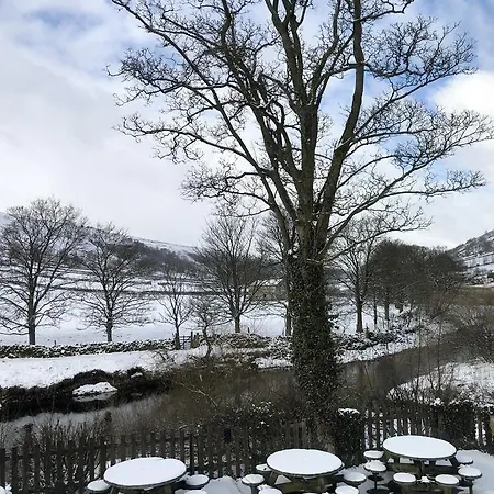 The Racehorses Hotel