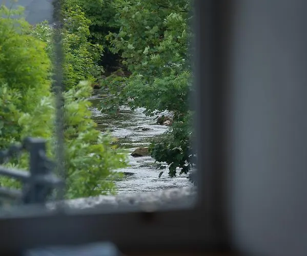 The Racehorses 3* Kettlewell