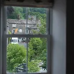 The Racehorses Hotel